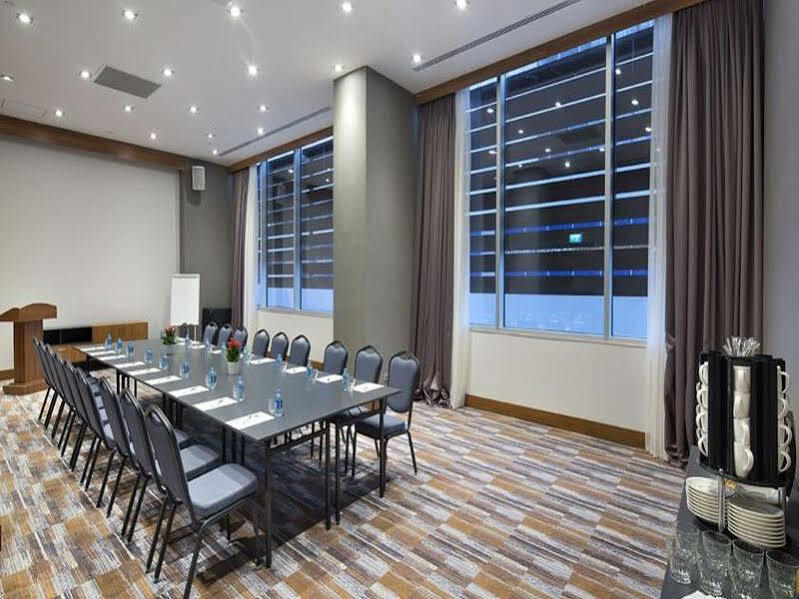 Hampton By Hilton Kocaeli Symbol Hotel Exterior photo